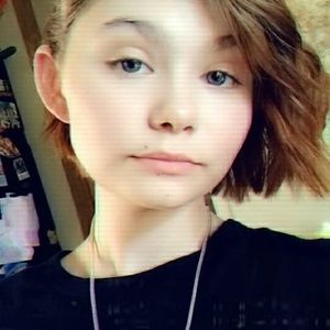 Meet your Posher, Raely